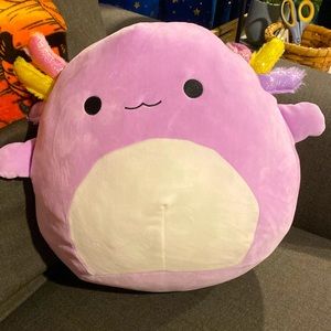 Axolotl squishmallow